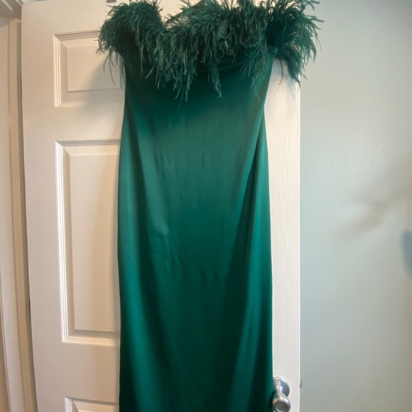ZARA FEATHER SATIN EFFECT DRESS - Picture 6 of 11